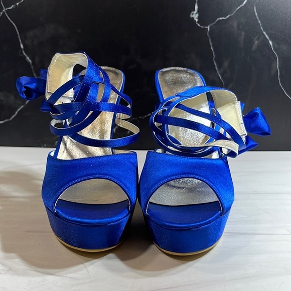 Unbranded Shoes - Unbranded Women’s Ankle Strap Heel Blue sz 8